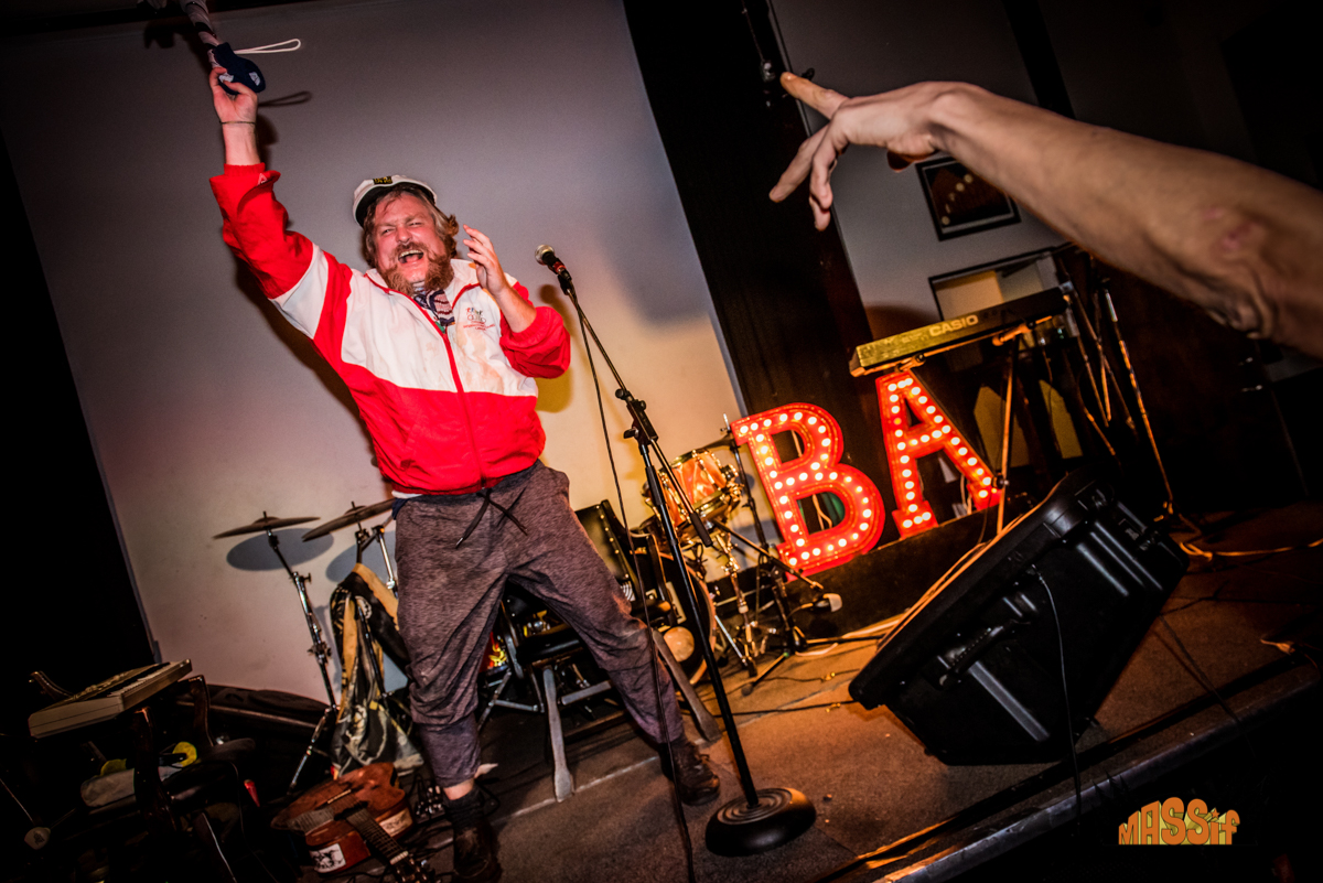 MASSif MUSIC FEST 2017  www.festivalmassif.com Photos by Bobbi Barbarich Asia Fairbanks